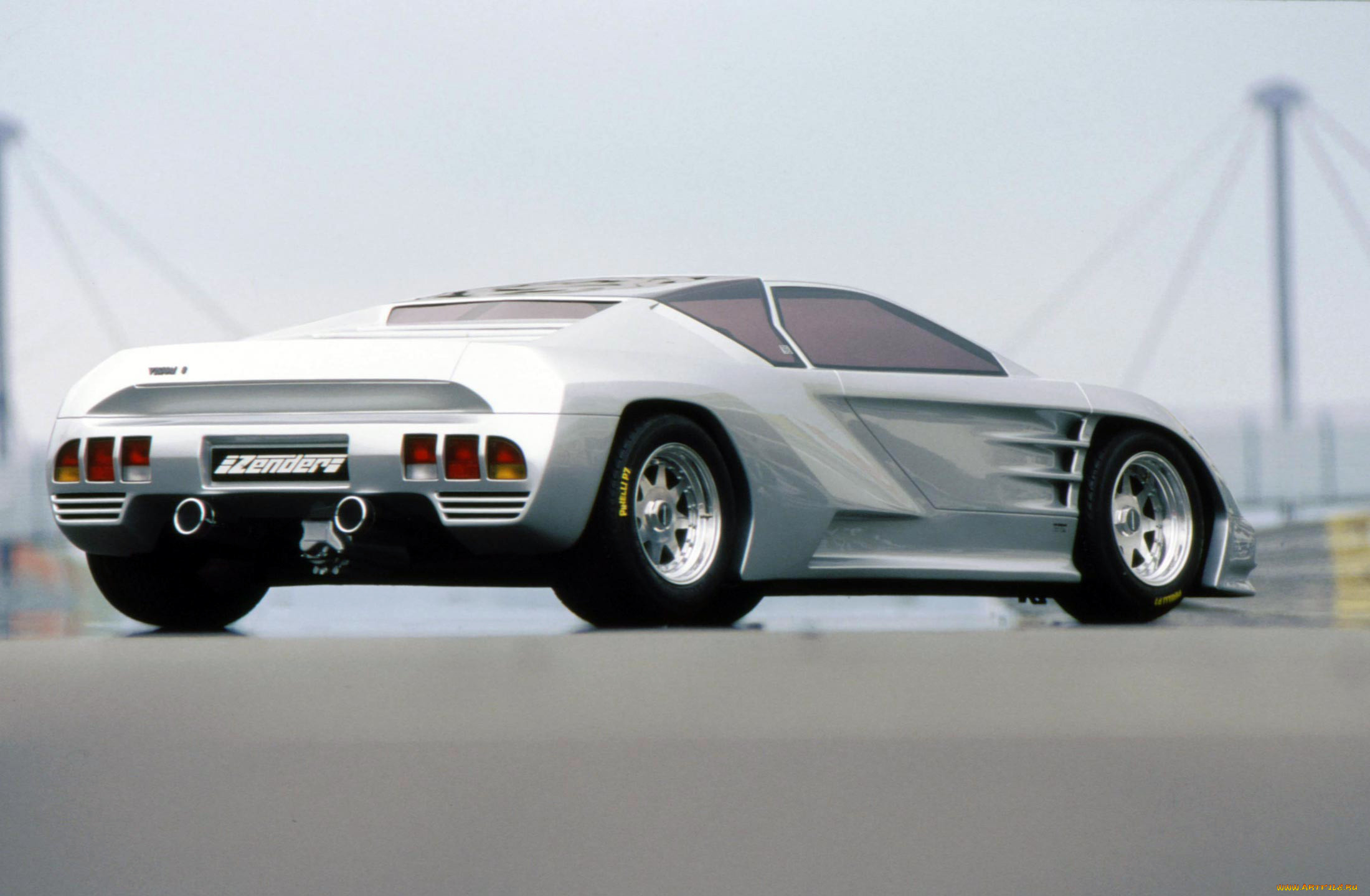 S 1983. 1983 Zender Vision 1s Concept. Zender Vision 1s Двухместное авто. Zender Vision 1 was unveiled at the 1983.